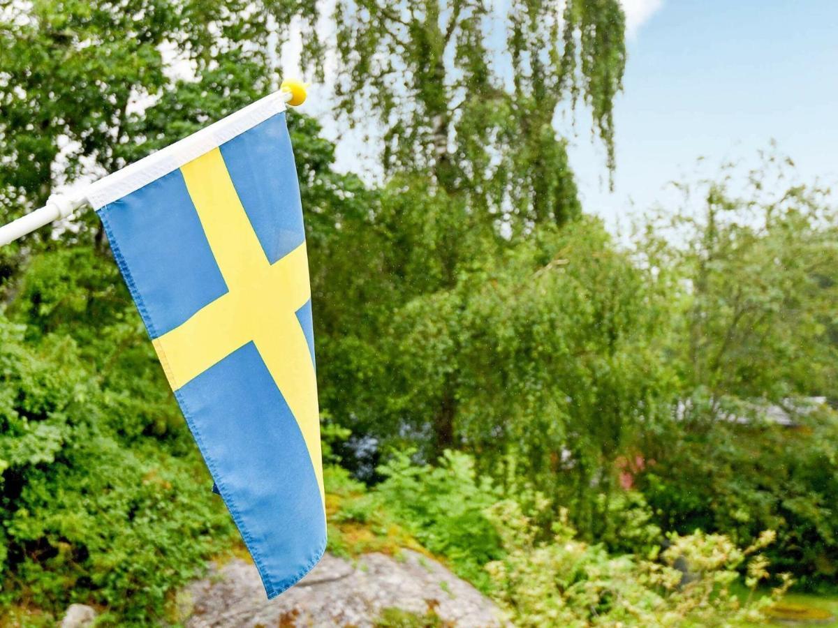 4 Person Holiday Home In Hen N Nösund Esterno foto